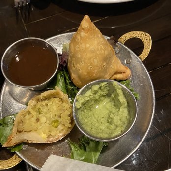 Dancing Ganesha - Vegetable Somosa - Indian Near Me - Minneapolis, Minnesota