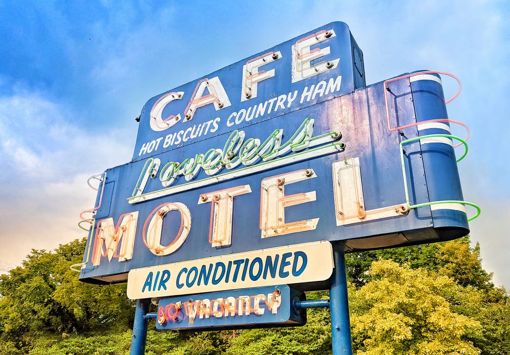 The Loveless Cafe