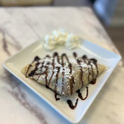 Cafe Flore - Strawberry Nutella crepe