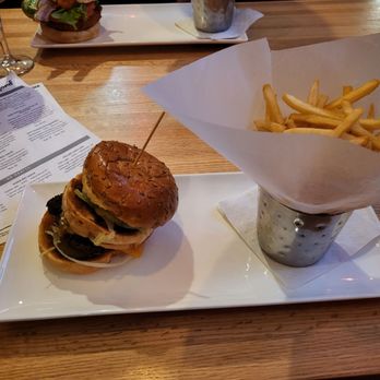 Plan b - Hartford - Burgers Near Me - Hartford, Connecticut Plan b - Hartford - Burgers Near Me - Hartford, Connecticut