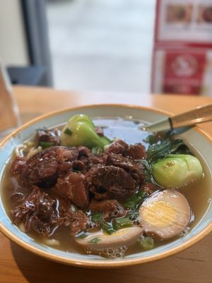 Master Kong (SE Division St) by null Master Kong (SE Division St) by null