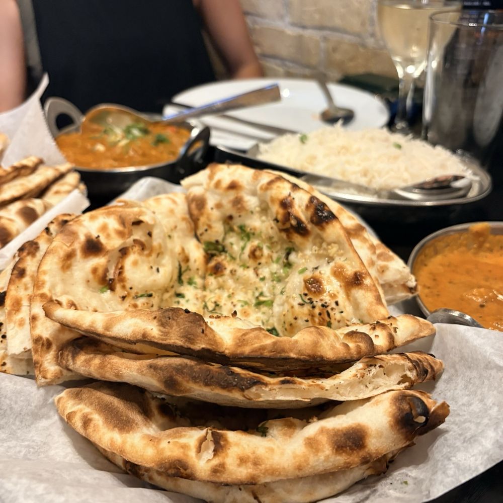 Clay Oven - Garlic Naan - Indian Near Me - Minneapolis, Minnesota Clay Oven - Garlic Naan - Indian Near Me - Minneapolis, Minnesota