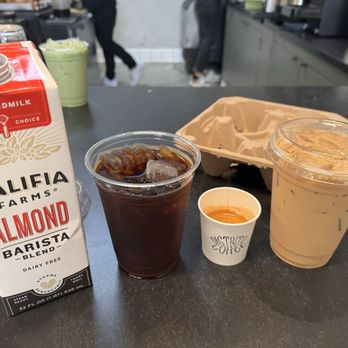 Distrito Coffee - Cold brew, espresso shot and latte campesino - Coffee & Tea Near Me - San Pedro, California