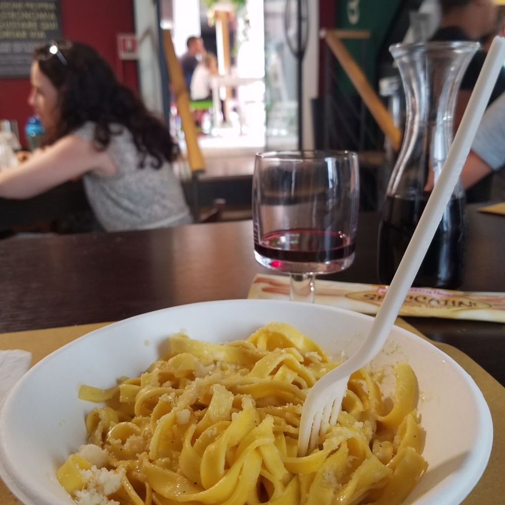 Dietro l'angolo - Fresh tagliatelle with truffle cream - Italian Near Me - Asti, AT