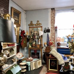 Vintage & More on the Blvd - Representative Booth Style