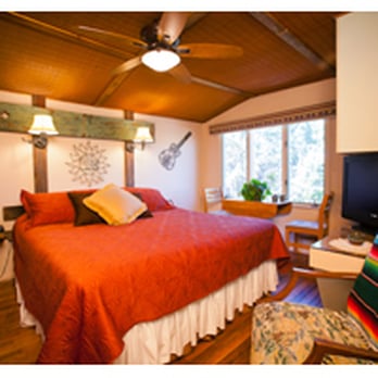 Sedona Bear Lodge - Hacienda Room - Hotels Near Me - Sedona, Arizona Sedona Bear Lodge - Hacienda Room - Hotels Near Me - Sedona, Arizona