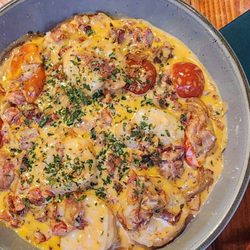 Broken Plate Kitchen - Shrimp and Grits