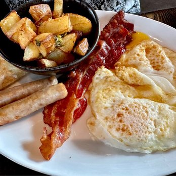 Between The Trees - Southern Lodge Breakfast - French Near Me - Greenville, South Carolina