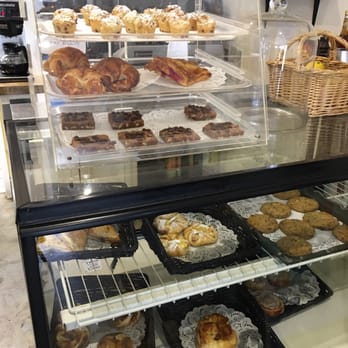 Humble Bee - Pastries display, day old pastries are only $1 and chocolate chip cookies are amaze balls. Lemon custard Danish melts in your mouth! - Breakfast & Brunch Near Me - Northridge, California Humble Bee - Pastries display, day old pastries are only $1 and chocolate chip cookies are amaze balls. Lemon custard Danish melts in your mouth! - Breakfast & Brunch Near Me - Northridge, California