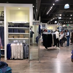 Banana Republic Factory Store