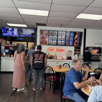 Red Wagon Burger - Nice interior - Burgers Near Me - Renton, Washington Red Wagon Burger - Nice interior - Burgers Near Me - Renton, Washington