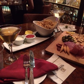 Roxy Restaurant & Bar - Bars Near Me - Reno, Nevada Roxy Restaurant & Bar - Bars Near Me - Reno, Nevada
