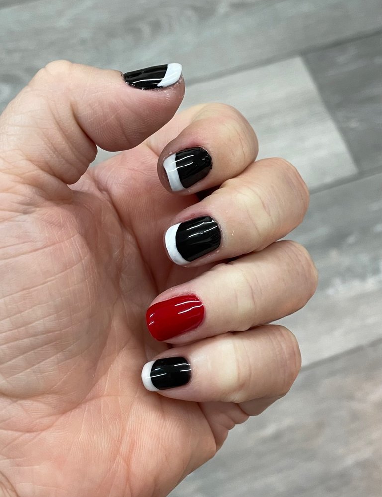 JENNY’S NAILS Updated September 2024 16 Reviews 62 York Rd