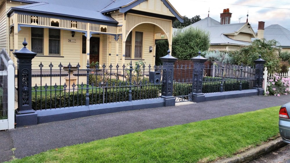TRADITIONAL IRON FENCING 51 Photos 130 Douro St, North Geelong