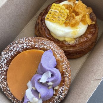 La Kalidad - Halo-Halo Croissant and Mais Con Yelo Croissant - Patisserie/Cake Shop Near Me - Newark, California