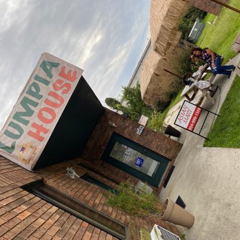 Lumpia House - The entrance - Filipino Near Me - Goose Creek, South Carolina