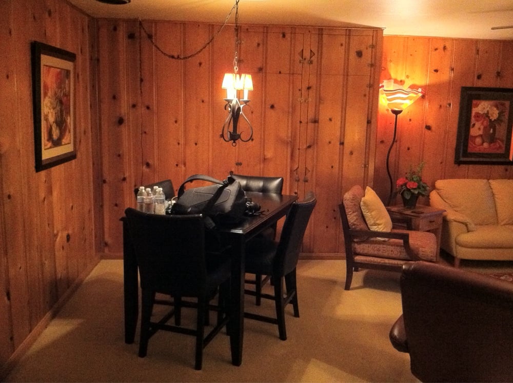 GILCHRIST INN Updated August 2024 13 Photos & 13 Reviews 225