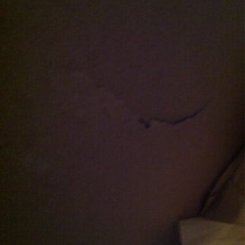 Acclaimed Movers & Storage - Hole punctured into the back of my wardrobe. - Movers Near Me - Lancaster, CA, California Acclaimed Movers & Storage - Hole punctured into the back of my wardrobe. - Movers Near Me - Lancaster, CA, California