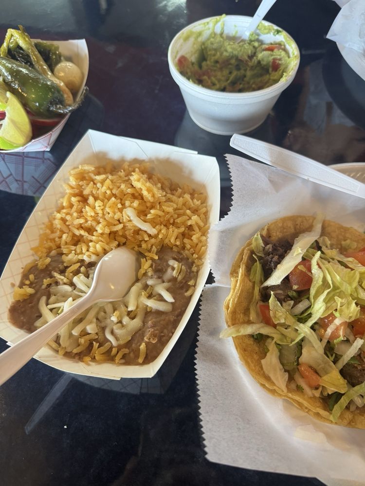 Tacos El Caporal