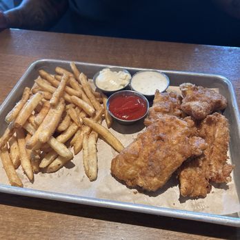 BJ's Restaurant & Brewhouse - BJ's Brewhouse Blonde Fish 'N' Chips - American Near Me - Orange, Ohio BJ's Restaurant & Brewhouse - BJ's Brewhouse Blonde Fish 'N' Chips - American Near Me - Orange, Ohio