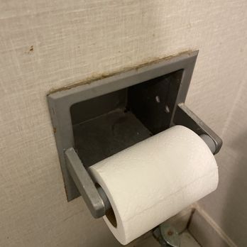 Embassy Suites by Hilton Cincinnati RiverCenter - Dirty and dusty - Hotels Near Me - Covington, Kentucky
