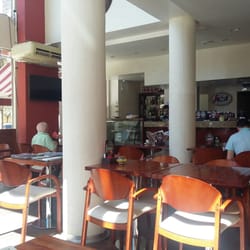 The Wall Resto Pub - Lugar clásico y relajado para tomar unncafe de mañana por general paz
