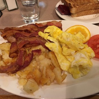 Gingerman Restaurant - 3 eggs scrambled with bacon - Canadian (New) Near Me - Toronto, Ontario