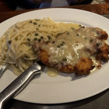 Grassfields Steak & Seafood - Chicken piccata - American Near Me - Andover, Massachusetts
