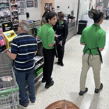 Publix Super Markets - At least six workers standing around laughing and talking while the lines were like ten people long!! - Grocery Near Me - Clermont, Florida