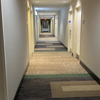 Comfort Suites - 1st floor hallway - Hotels Near Me - Crossville, Tennessee Comfort Suites - 1st floor hallway - Hotels Near Me - Crossville, Tennessee