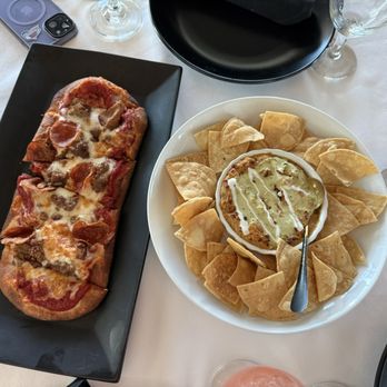 The MODERN Kitchen and Bar - Cocktail Bars Near Me - Long Beach, California