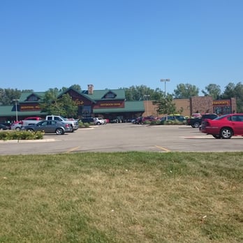 Cabela's - Plenty of parking - Outdoor Gear Near Me - Grandville, Michigan