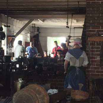 Colonial Williamsburg - Blacksmith shop - Tours Near Me - Williamsburg, Virginia Colonial Williamsburg - Blacksmith shop - Tours Near Me - Williamsburg, Virginia