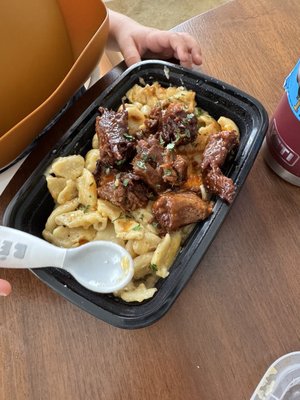 COMMUNITY Kitchen + Taproom by null