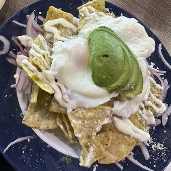 D' Coffee Bouteaque - Chilaquiles w/ Green Sauce (huge portion 3 eggs) - Coffee & Tea Near Me - Palm Desert, California