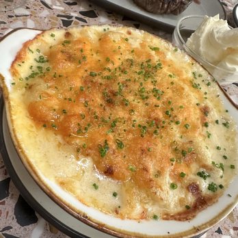 Vestal Restaurant - Mac N Cheese - Cocktail Bars Near Me - Lafayette, Louisiana Vestal Restaurant - Mac N Cheese - Cocktail Bars Near Me - Lafayette, Louisiana