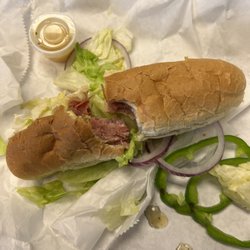 Dilly Deli - Tiny Italian sub