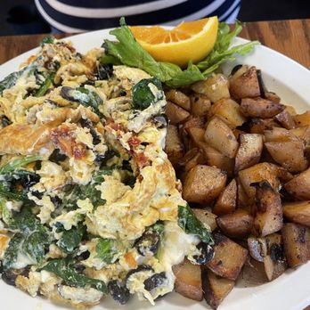 PJ & CO RESTAURANT & SALOON - Updated August 2024 - 760 Photos & 671 ...