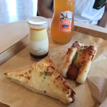 Paris Baguette - Balsamella croque monsieur, smoked sausage bread, mango royal pudding, Lorena blood orange soda - Coffee & Tea Near Me - Duluth, Georgia Paris Baguette - Balsamella croque monsieur, smoked sausage bread, mango royal pudding, Lorena blood orange soda - Coffee & Tea Near Me - Duluth, Georgia