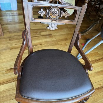 Sam's Reupholstery - Furniture Reupholstery Near Me - Peekskill, New York Sam's Reupholstery - Furniture Reupholstery Near Me - Peekskill, New York
