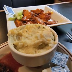 Lefty and Romos' Bar and Grill - Mashed Potatoes