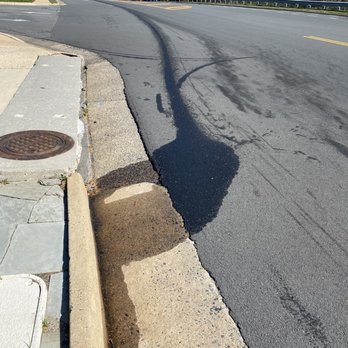 Brooks Cycles - How far I slid, then came to a stop. All the oil drained out. Hot oil, hopefully I shut the bike off in time. - Motorcycle Repair Near Me - Chantilly, Virginia