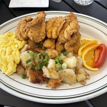 Flavor Table - Fried fish and shrimp platter - Cajun/Creole Near Me - Los Angeles, California Flavor Table - Fried fish and shrimp platter - Cajun/Creole Near Me - Los Angeles, California