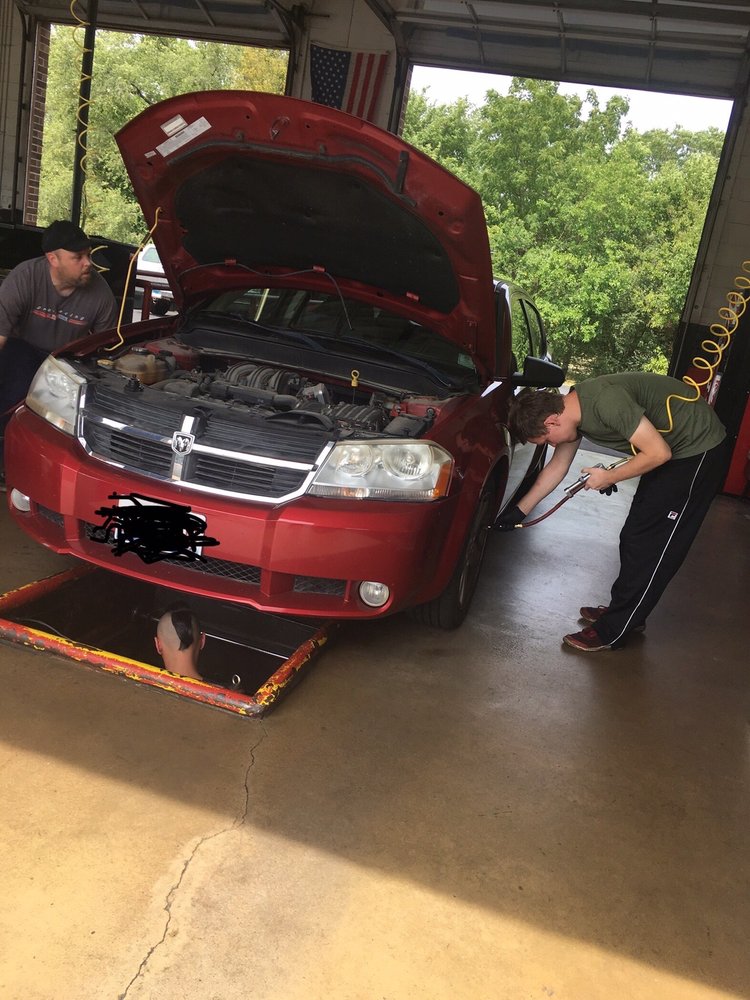 FULLSERV OIL CHANGE Updated August 2024 48 Reviews 1500 Ogden Ave