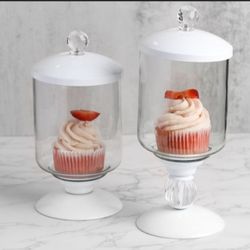 Katie's Cupcake Emporium - Strawberrylicious