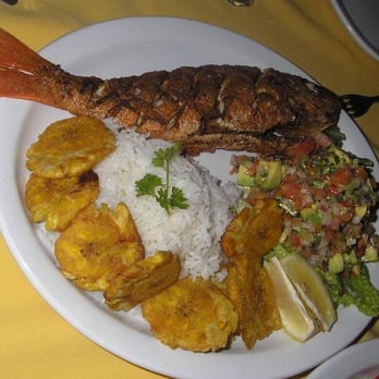 La Bella Managua - Red snapper platter - Latin American Near Me - Toronto, Ontario La Bella Managua - Red snapper platter - Latin American Near Me - Toronto, Ontario