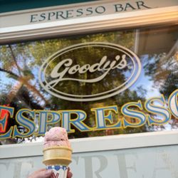 Goody's Soda Fountain & Candy Store - Strawberry ice cream