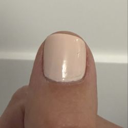 Elle Nails & Spa - Nails are not filed straight