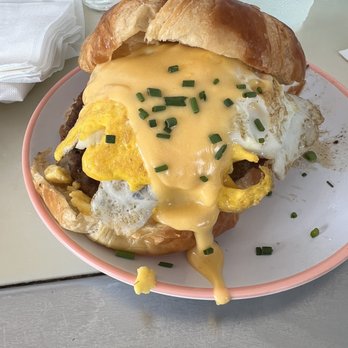 Bacon Bitch - BROOKLYN - Sandwiches Near Me - Miami Beach, Florida