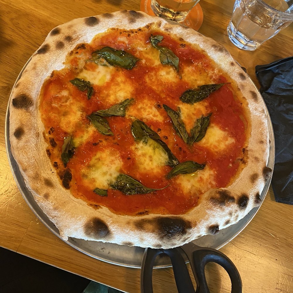 Bar Rosa - Bars Near Me - Tacoma, Washington